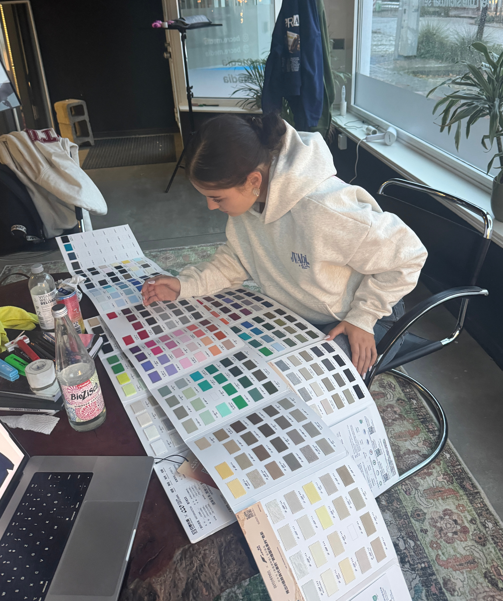 150+ Farben